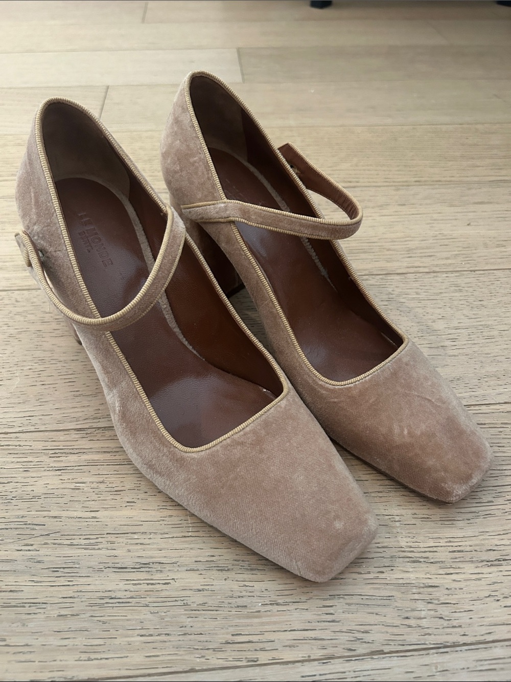 Le Monde Beryl Velvet Mary Jane Heels